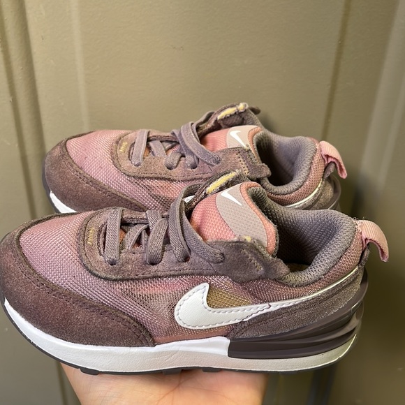 Nike Sneakers ||BVRTN|| Toddler Girl - Picture 2 of 13